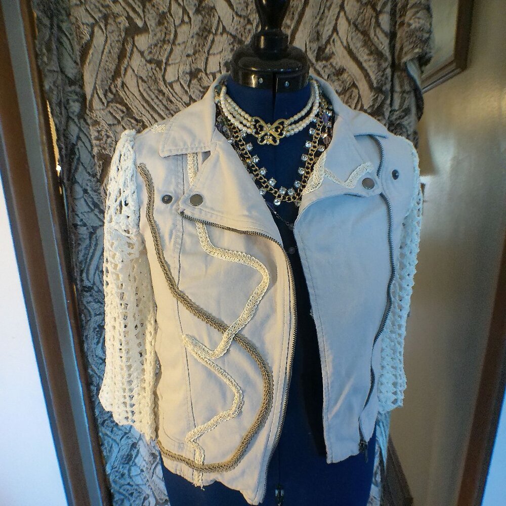 Upcycle jacket, netting sleeves, Small size